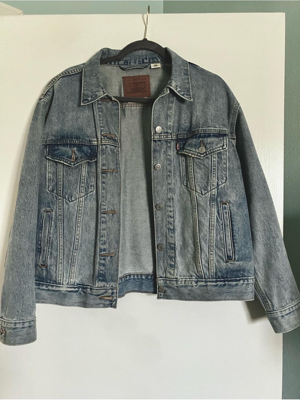 NWOT- Levi's Ex-Boyfriend Trucker jacket- Light Blue